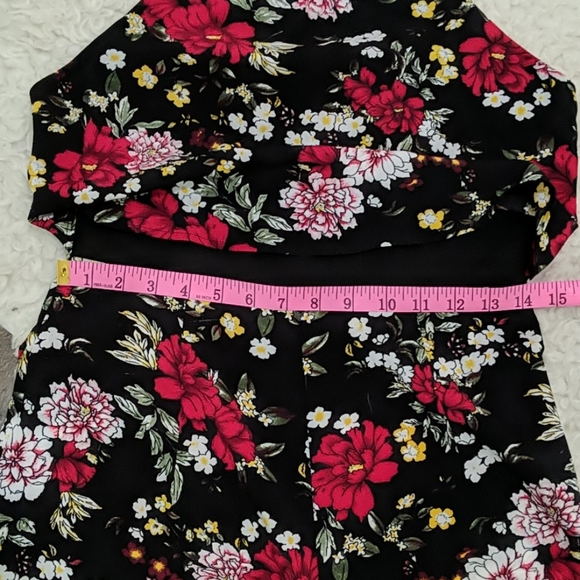 SHEIN Flare Leg Halter Jumpsuit ~ NEW - Picture 8 of 8